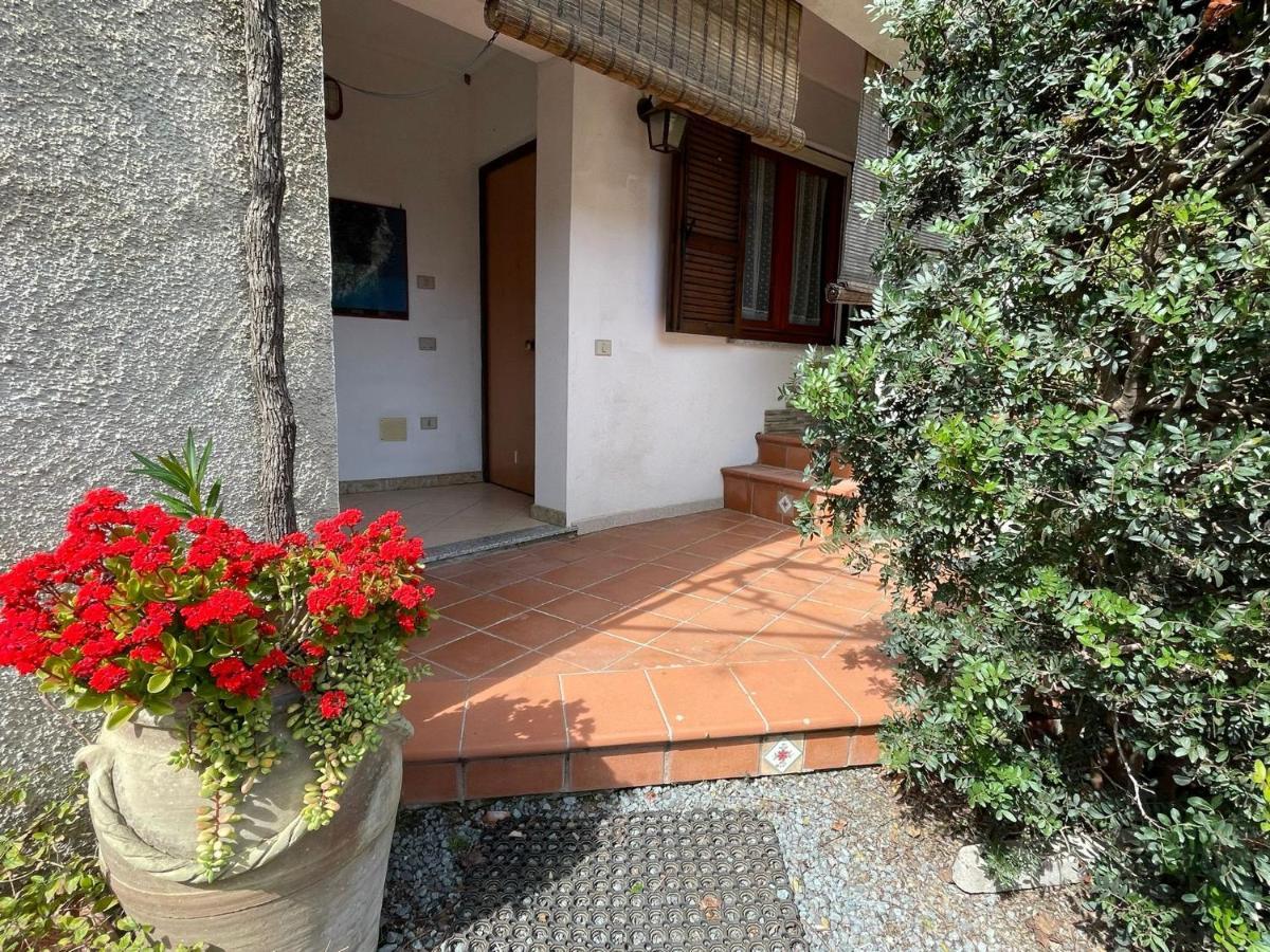 Appartamenti Su Pasiu Chia Exterior foto