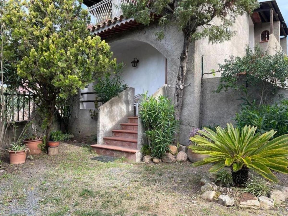 Appartamenti Su Pasiu Chia Exterior foto